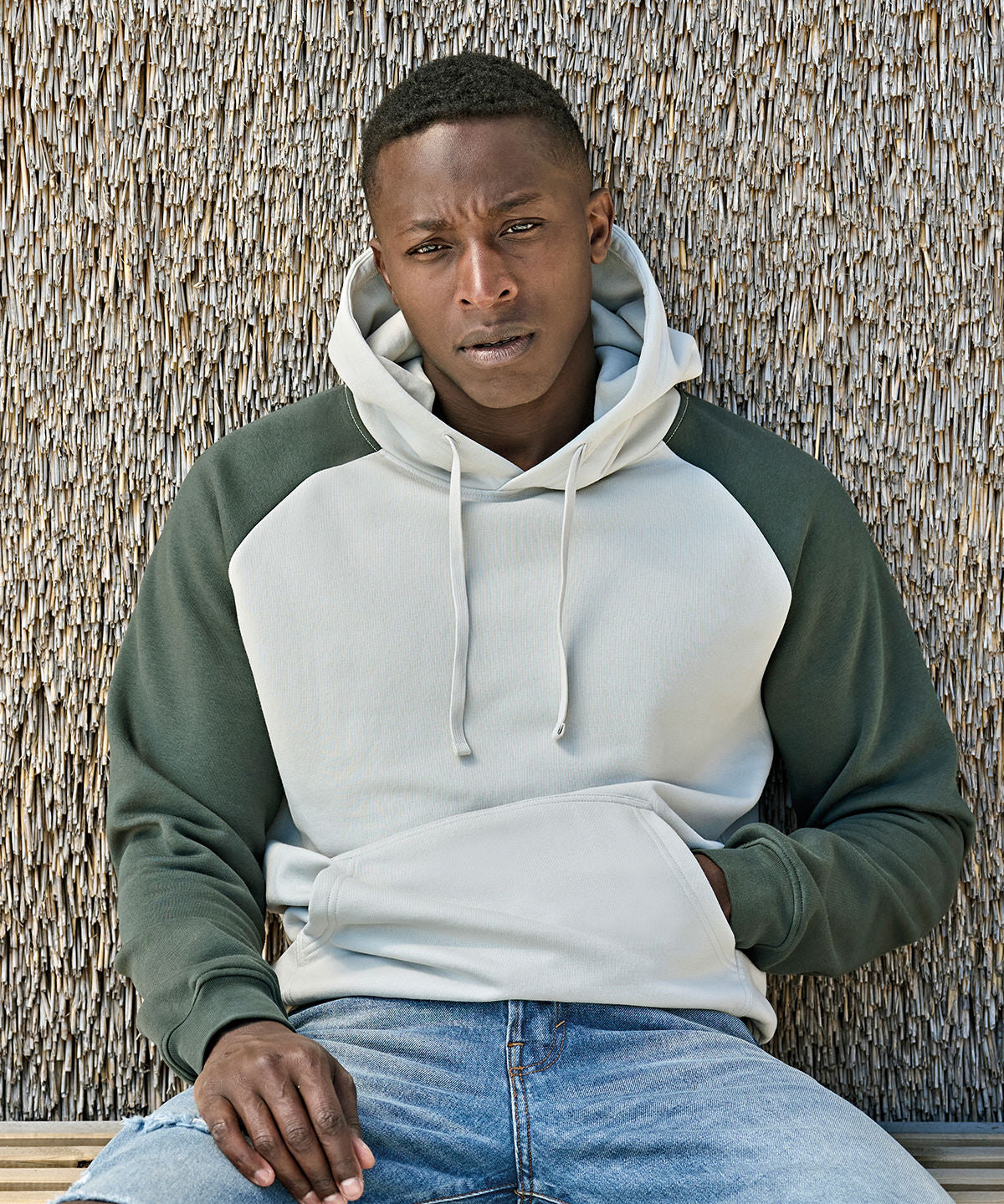 UNLABELED two-tone hooded sweatshirt (5156)